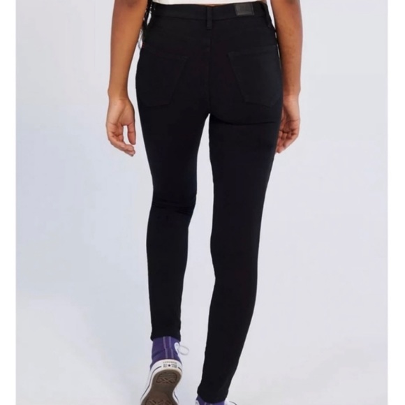 Urban Outfitters BDG Twig High-Rise Crop Skinny Jeans Size 24 - Picture 2 of 10